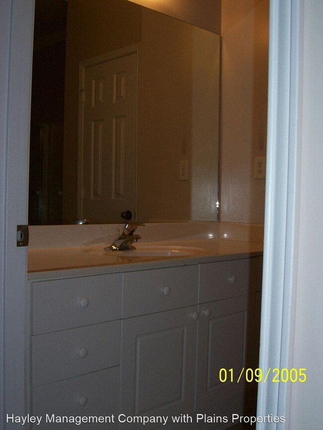 Building Photo - 3 br, 2 bath House - 3297 S. College Stree...