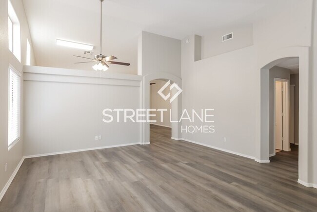 Building Photo - Charming 3 Bedroom in North Phoenix!