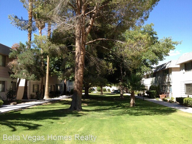 Building Photo - 2 br, 2.5 bath House - 569 Greenbriar Town...