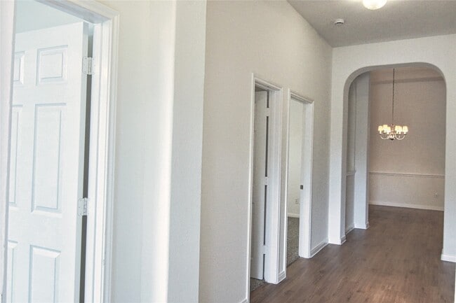 Foto del edificio - 322 Wild Bird Dr