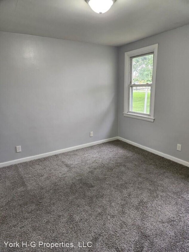 Building Photo - 1 br, 1 bath House - 1080 Kelly Drive