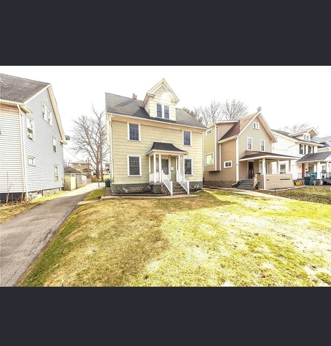 Building Photo - 231 Brooks Ave