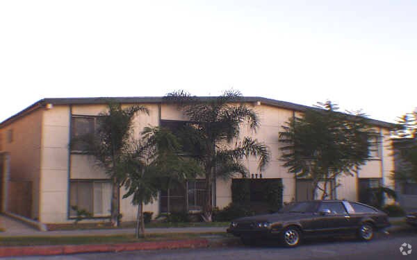 Foto principal - 276 S Sierra Madre Blvd