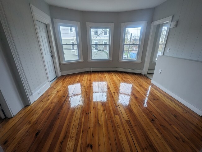 Building Photo - 688 Dixwell Ave