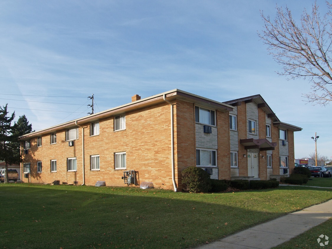 Primary Photo - 5153 N 76th St