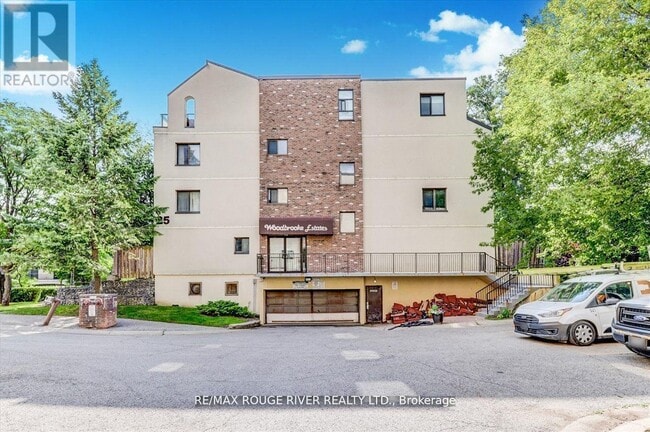 Building Photo - 25 Pebble Byway