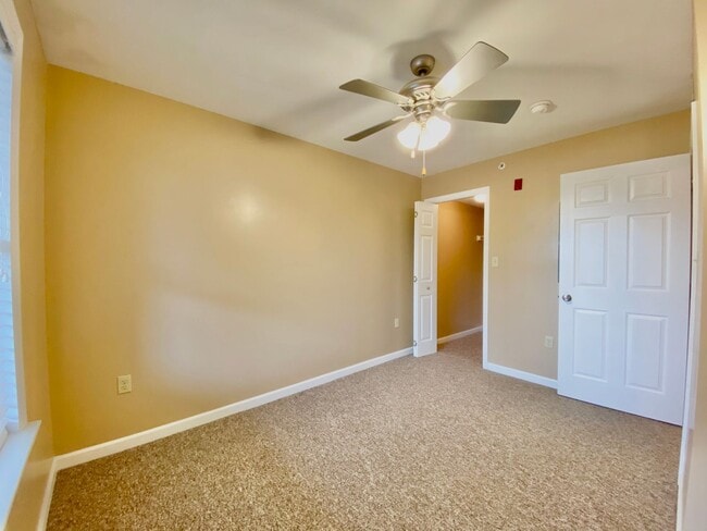 Building Photo - Welcome home to LAUREL STATION for Fall 2026! 3bed/2bath for $3300 includes two parking spaces!