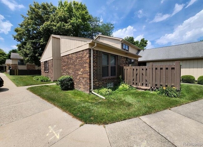 Building Photo - 31573 Green Meadow Ln