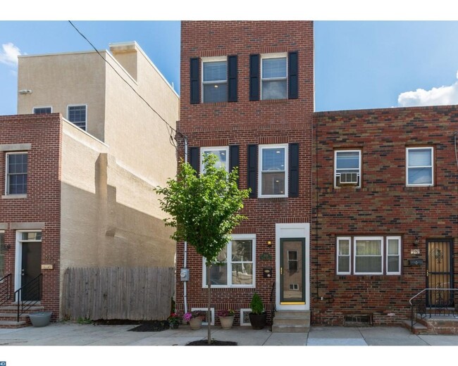 Photo - Point Breeze Townhome