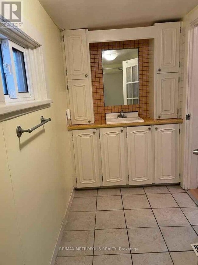 Building Photo - 29 St Andrew St