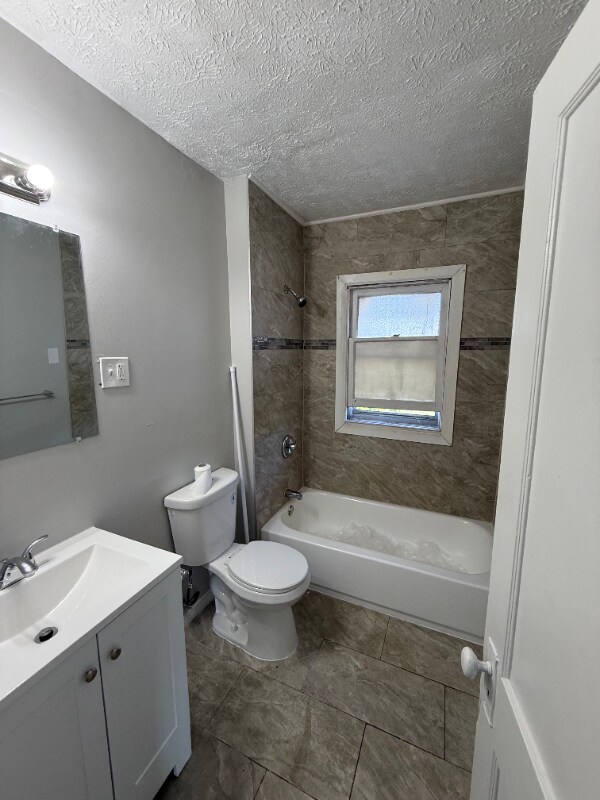 Foto del edificio - 13710 Caine Ave