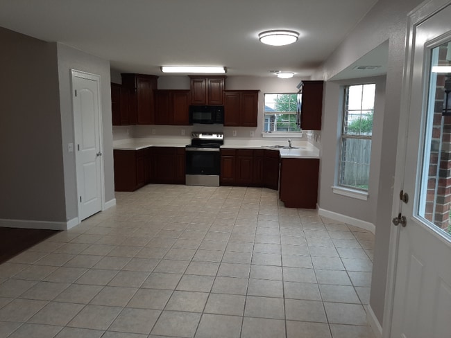 Photo - 2306 SW 15th St House