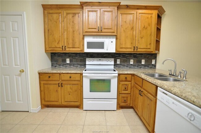 Building Photo - 103 Winter Park