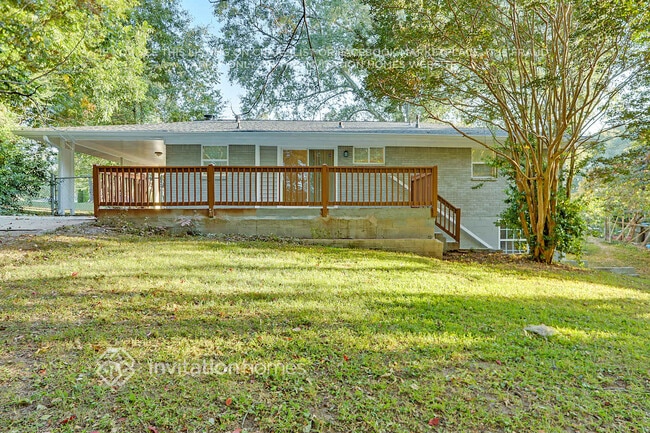 Building Photo - 5881 Lanier Blvd NW