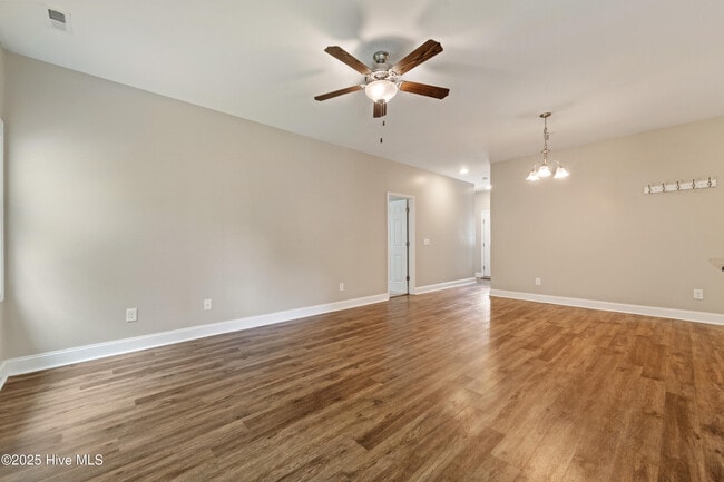 Building Photo - 428 Ridgeway Dr