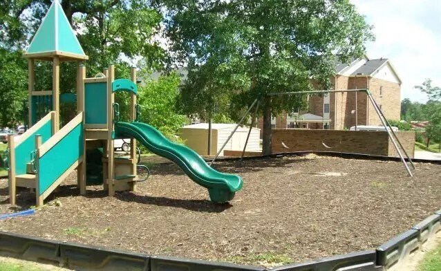 Building Photo - 611 Vanity Fair Ave