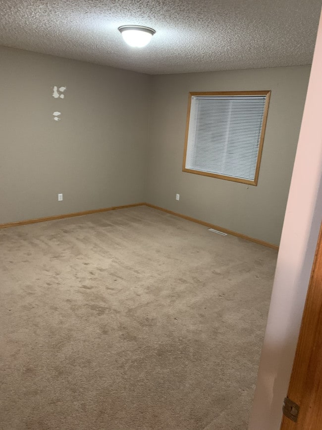 Building Photo - 632 Danielson Ct