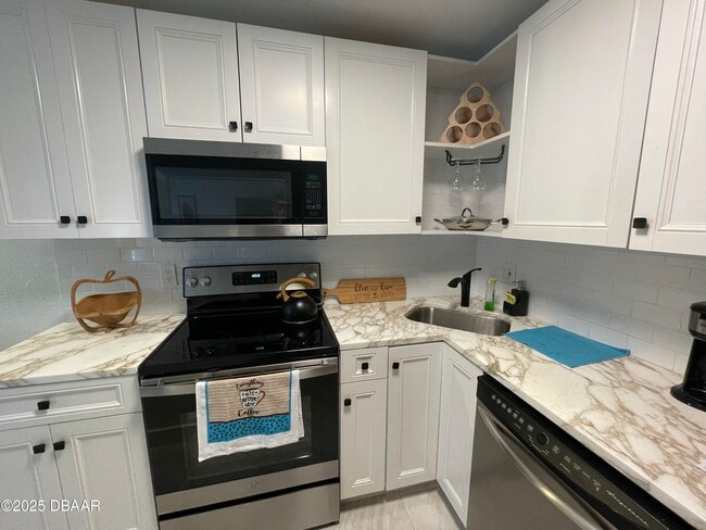 Foto del edificio - 411 N Halifax Ave