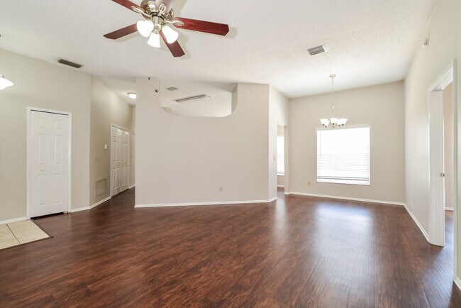 Foto del edificio - 1176 Countrywind Dr