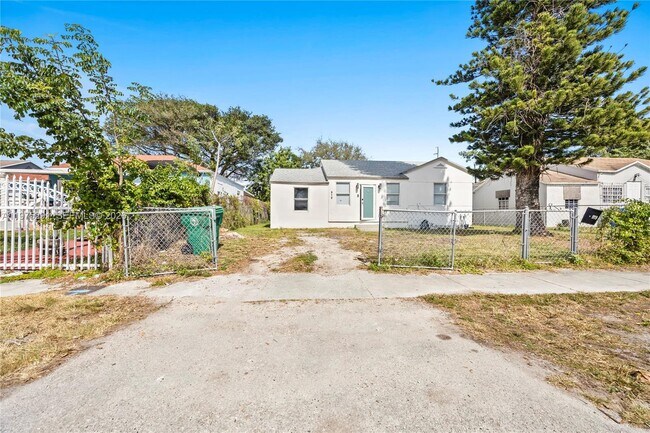 Building Photo - 919 NW 66th St