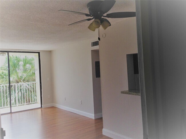 Foto del edificio - 8185 NW 7th St  319 Miami Fl 33126