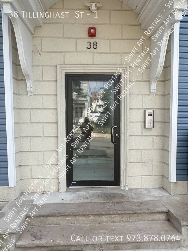 Building Photo - 38 Tillinghast St