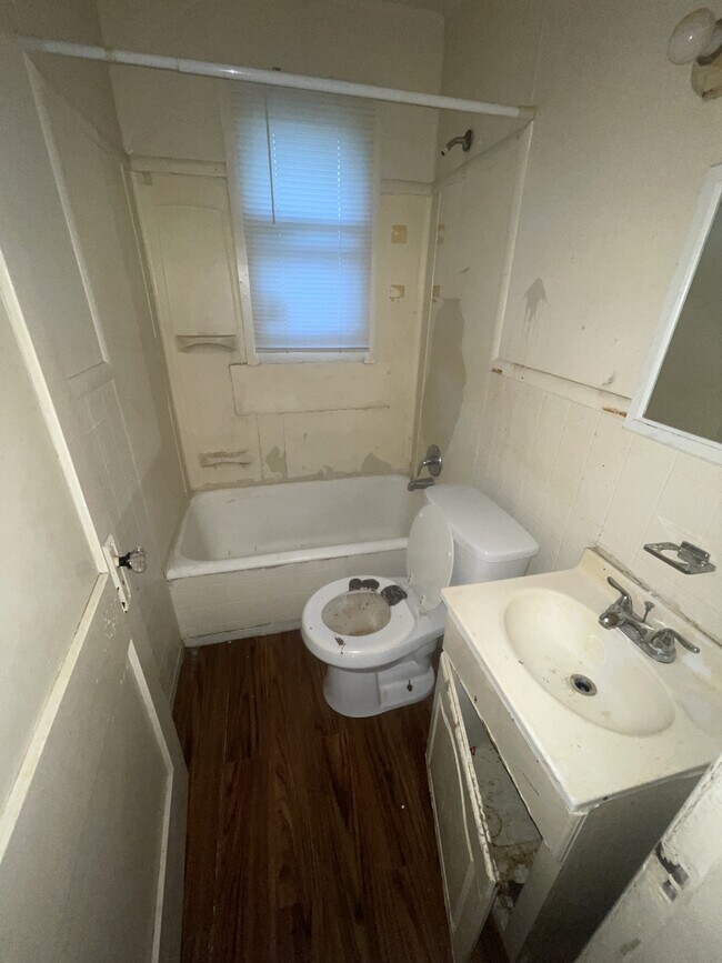 Foto del edificio - 8356 Strathmore Pl