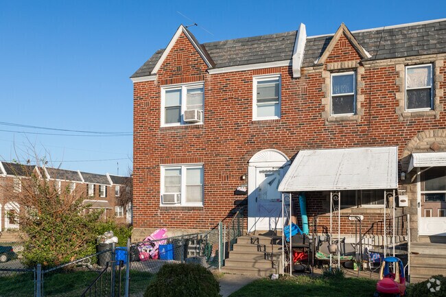 Building Photo - 6600 Tackawanna St