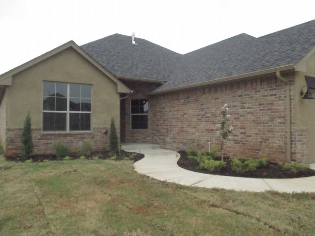 Building Photo - Fabulous 3 bed in beautiful Bent Wood Creek.