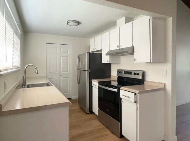 Building Photo - CM Homes