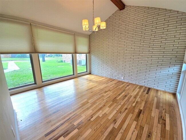 Building Photo - 1763 Maux Dr
