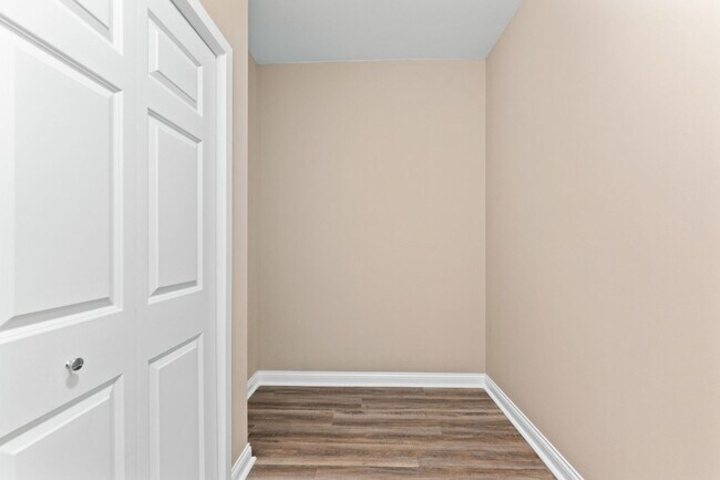 Building Photo - 304 Millbridge Dr