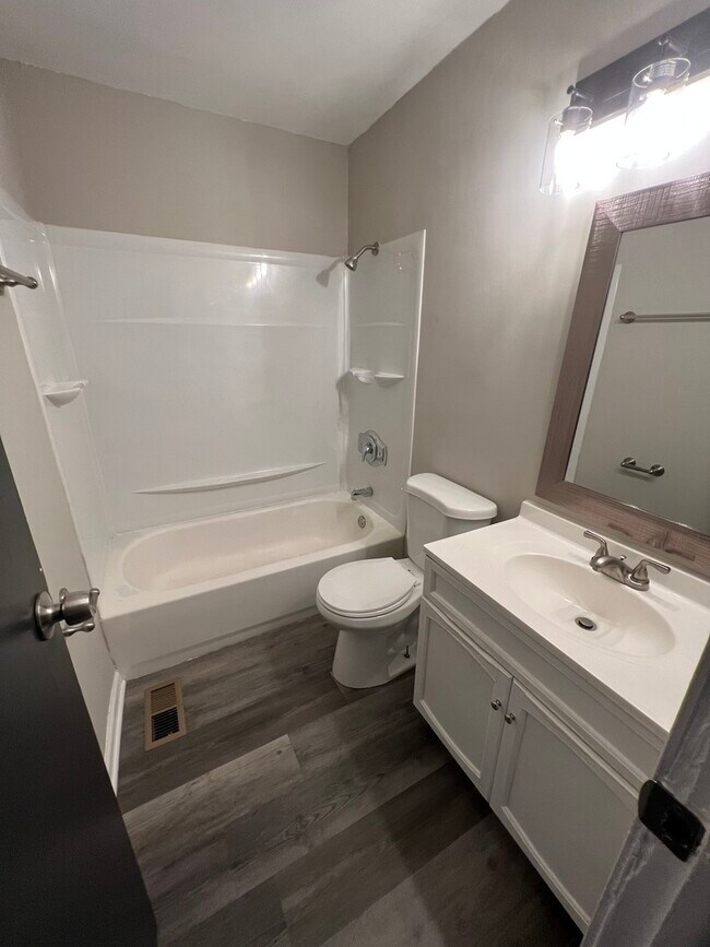 Foto del edificio - 22147 E Churchill Dr