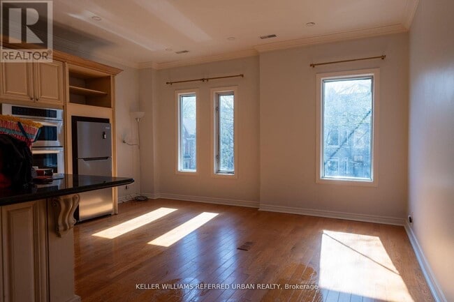 Building Photo - 177 Strachan Ave