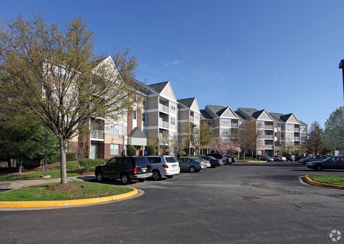 Acclaim at Lake Largo Apartments Largo, MD