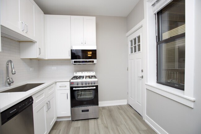 Foto del edificio - 3854 N Janssen Ave