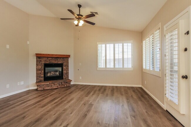 Foto del edificio - 8026 S 48th Dr