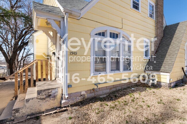 Foto del edificio - 1549 N Holyoke Ave