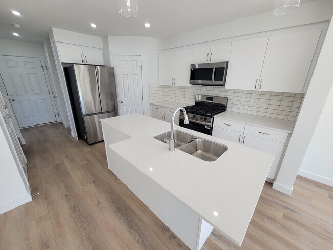 Building Photo - 8887 Carson Way SW