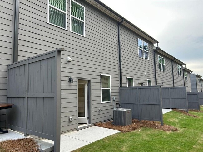 Building Photo - 1708 Gunnin Trce NW