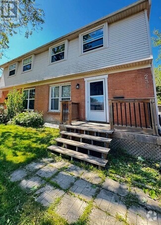Building Photo - 237 Homestead Crescent