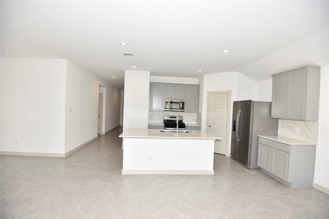 Foto del edificio - 703 Alpine Fls Rd