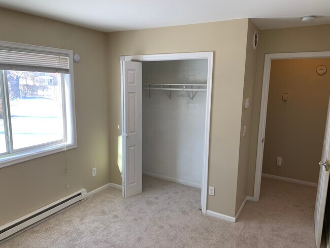 Building Photo - 1427 N Morgan Ave