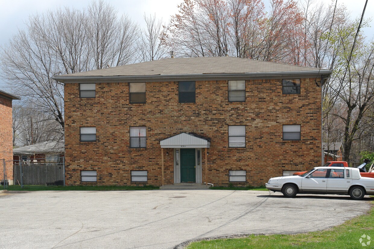 Building Photo - 5911 Permerland Dr