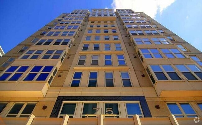 Building Photo - 715 6th St NW