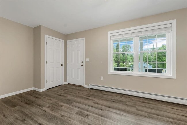 Foto del edificio - 4 Mill Pond Rd