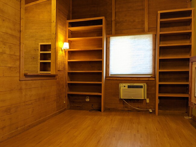 Building Photo - 29 Boren Rd