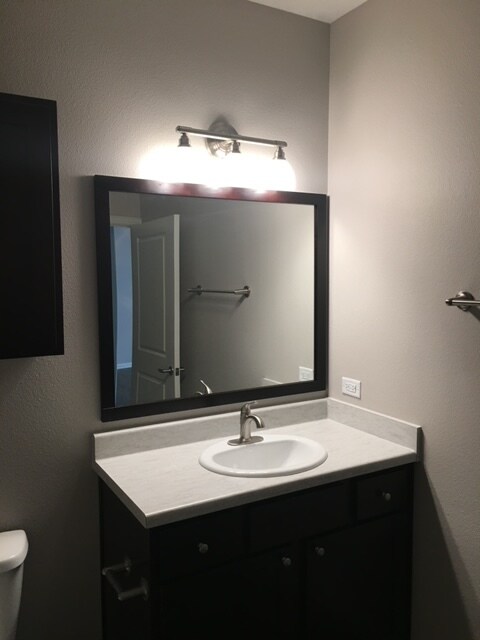 Building Photo - 2700 Tabor Pky