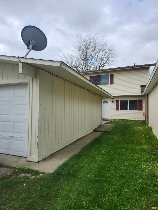 Building Photo - 38042 Dow Ct