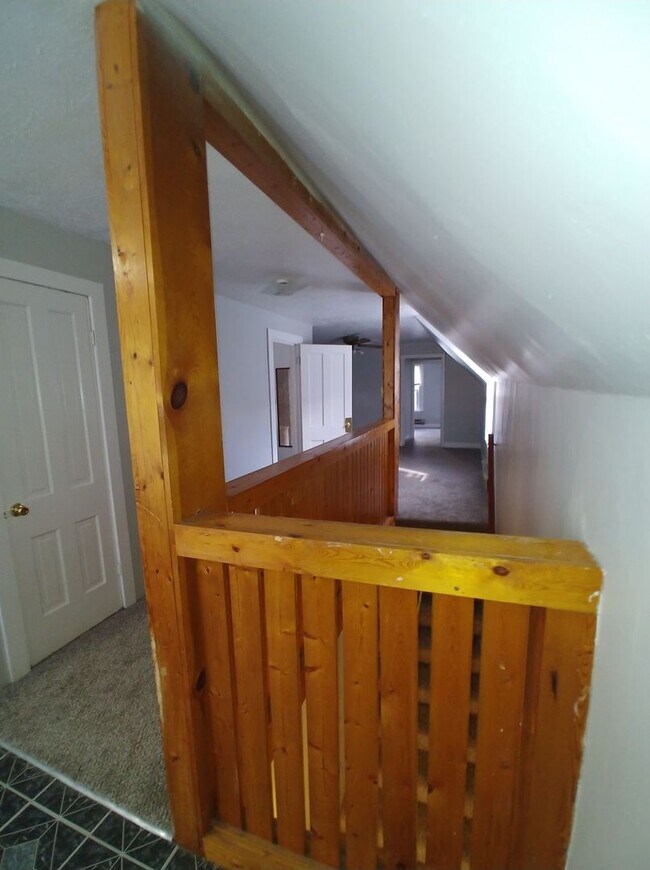 Photo - 308 N 11th St Apartment